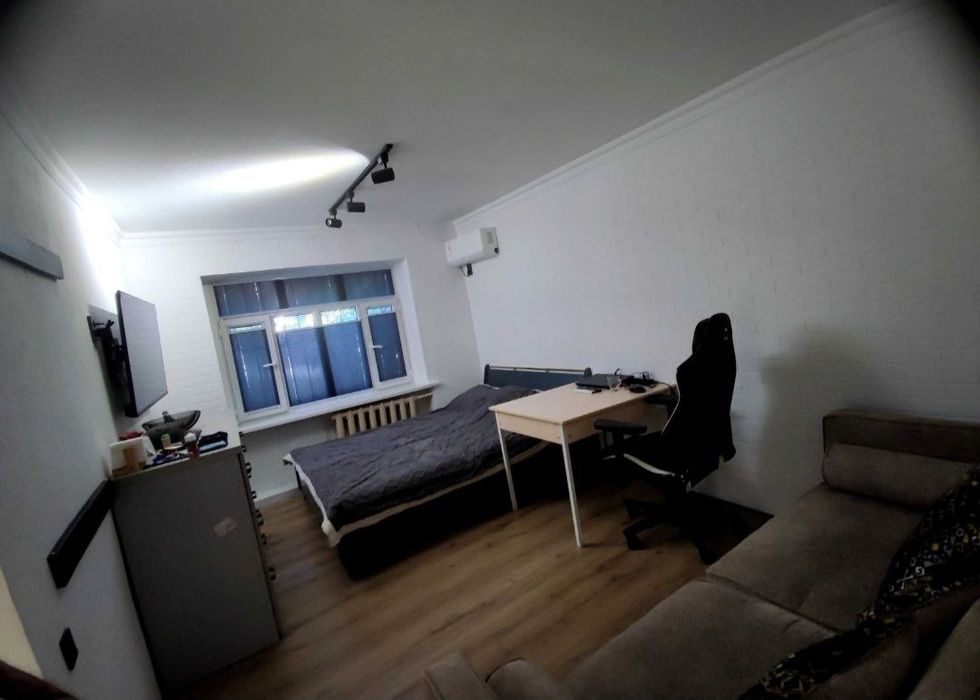 Массив Ялангач 1/1/4, с ремонтом, квартира  28м.кв