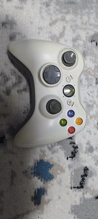 Продам Xbox 360 Jasper срочно