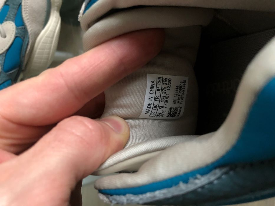 Yeezy 500 high marimea 43