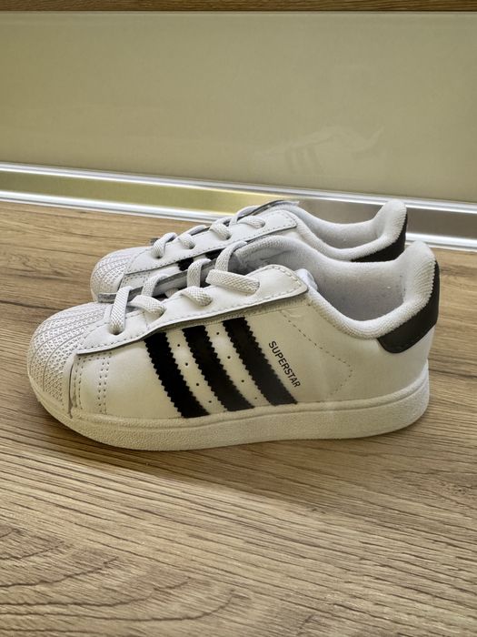 Adidass Superstar маратонки 27рр