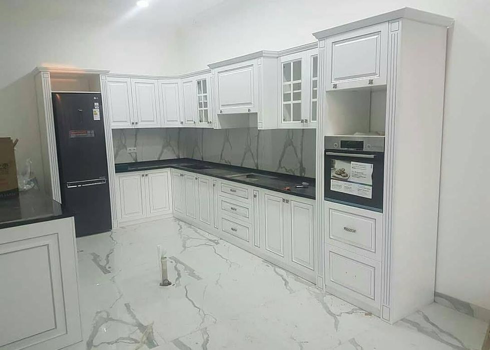 Кухня неокласстка