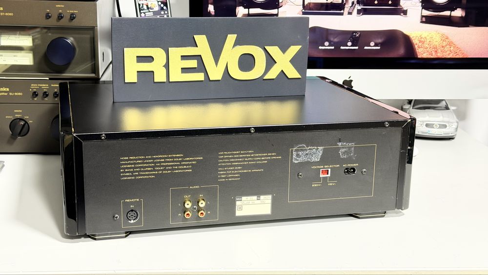 Revox H11 – Deck Casetofon Hi-Fi 3 Head, Dual Capstan, Dolby B/C, HX Pro, Bias/Rec-Cal, Metal, Digital Peak Meters, Impecabil