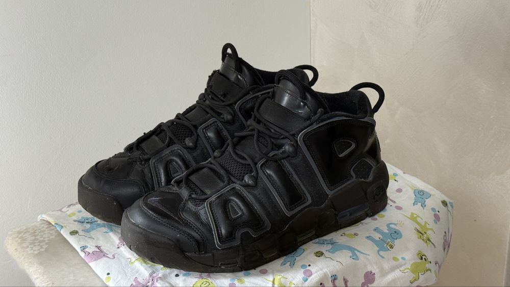Nike Uptempo Black