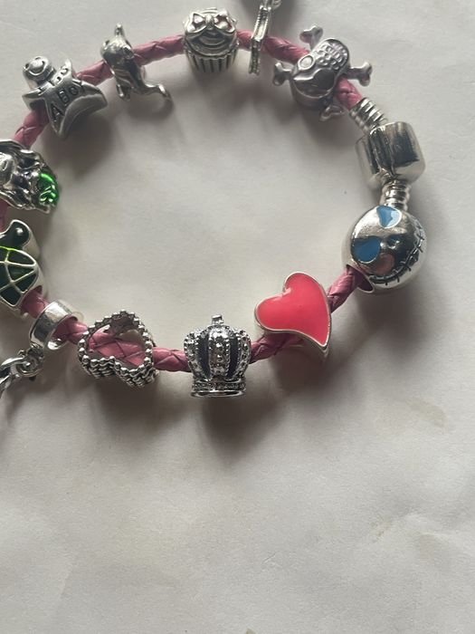 Гривна и талисмани Пандора