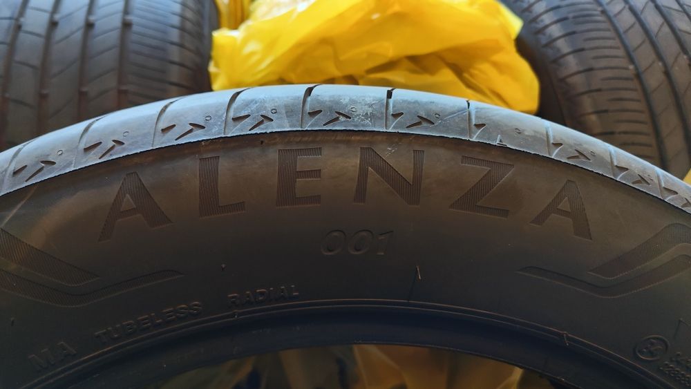 Bridgestone alenza 225/55/R19