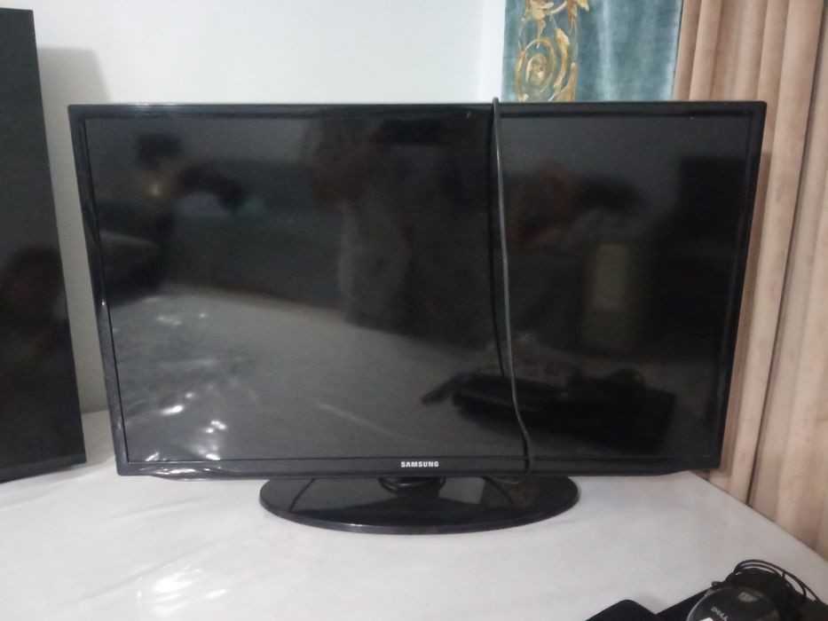 Телевизор Samsung