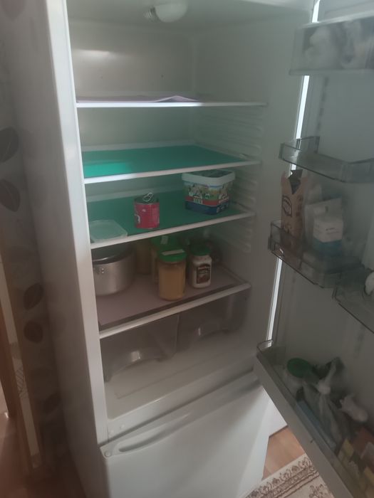 Продам холодильник атлант