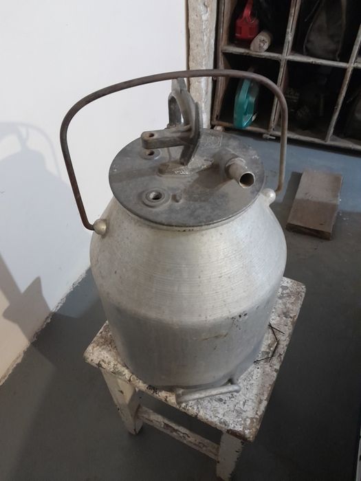 Бидон для  доильного  аппарата