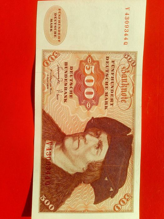 Разпродавам колекция банкноти