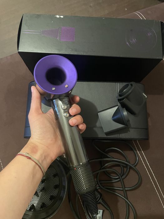 uscător de păr Dyson – nou, în cutie
