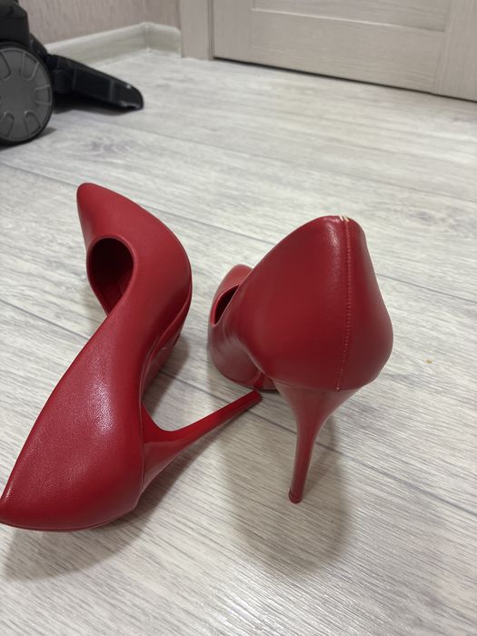 Красные туфли, размер 38