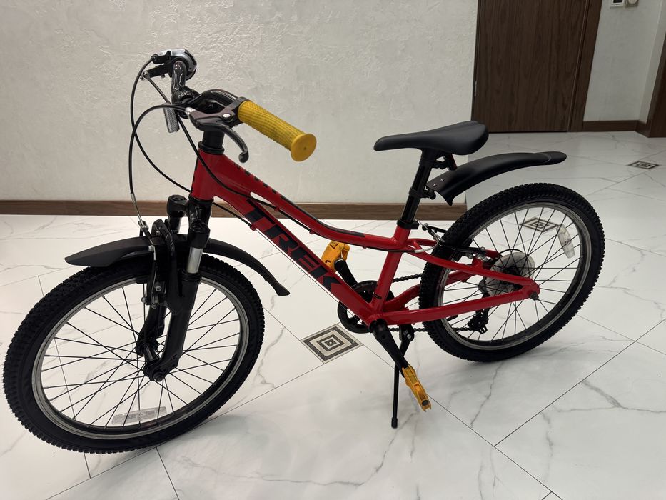 Продам детский велосипед TREK