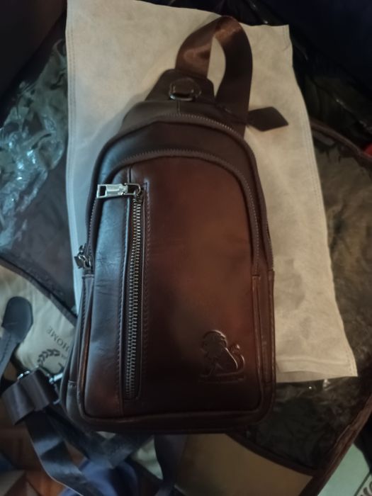 Натуральная кожанная сумка