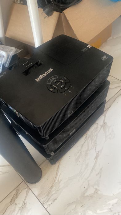 Проектор inFocus
