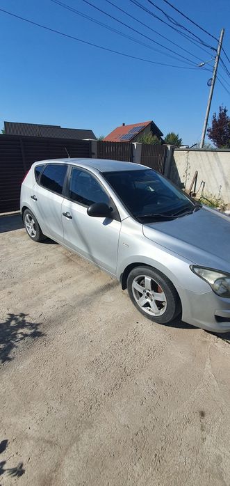 HYUNDAI i30 2010 — imagine 3