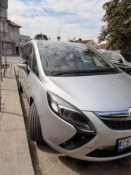 Opel Zafira Tourer 1.6 ecoM Turbo • 7 Места • Газ/Метан • Сменен Демпферен Съединител • Отлично Състояние