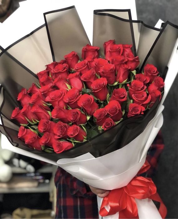 Доставка Голландских Роз, пион, букетов и Цветов Алматы