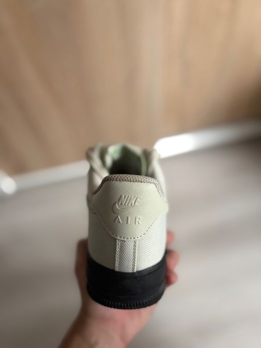 Nike Air Force 1 - оригинални и нови в бежов и черен цвят