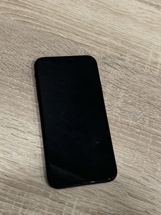 Iphone XR продаю