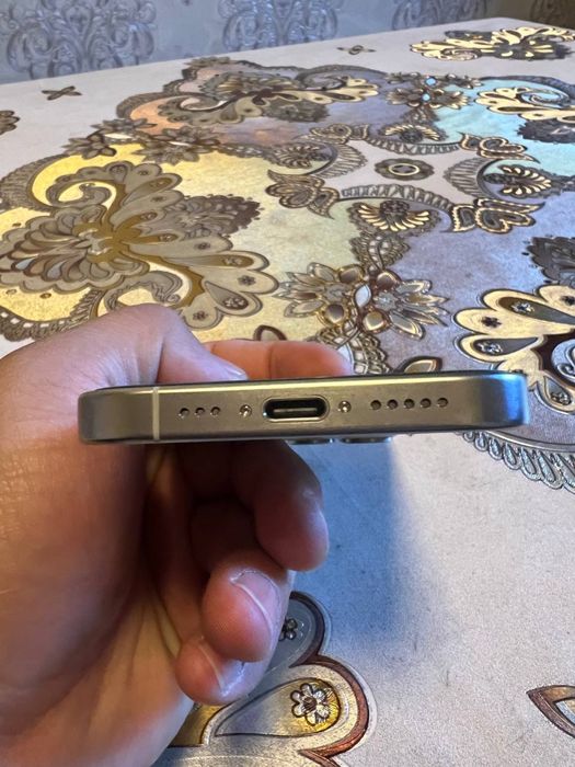 Iphone 15 pro oq rangli ideal