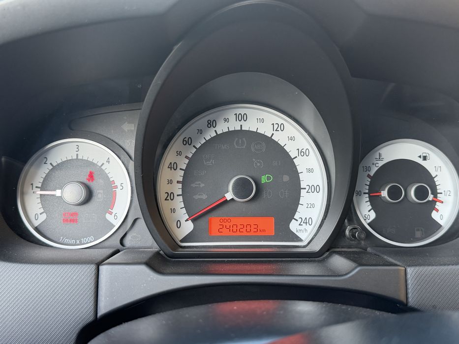 Kia Ceed 1.6 CRDI 2009 - distriubutie schimbata - anvelope noi revizie