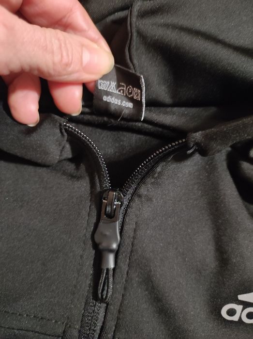 Горнище adidas  размер  128 черен цвят