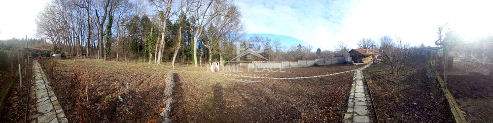 Парцел 1250 кв.м. с постройка в м-ст Боровец Север