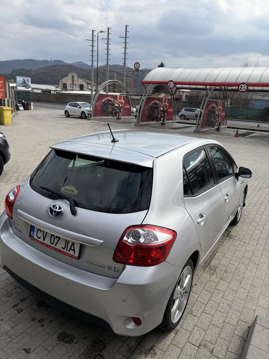 Toyota Auris 2011 1.8 Hybrid