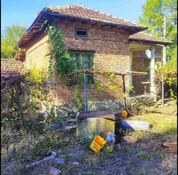 Продава се Къща в с. Козловец, Област Велико Търново - 62 кв.м за 107 €/кв.м - Снимка #4