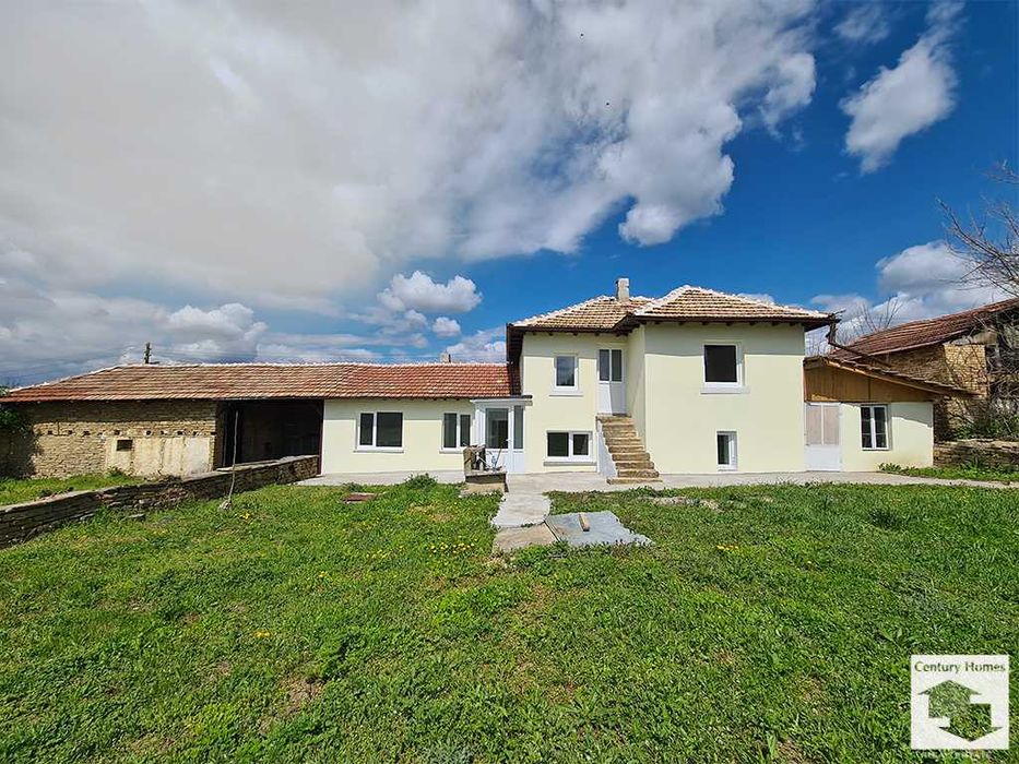 140324 Изцяло реновирана къща, с кладенец и гараж, в с. Дъскот