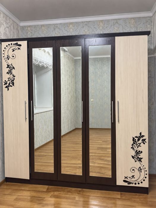 Шкаф сатылады. Жағдайы жақсы ұсталған. 30 мың