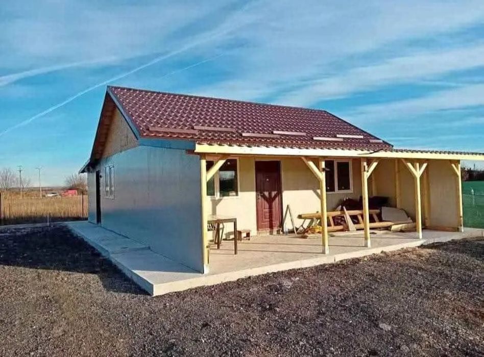 Vând case modulare de  panouri sandwich