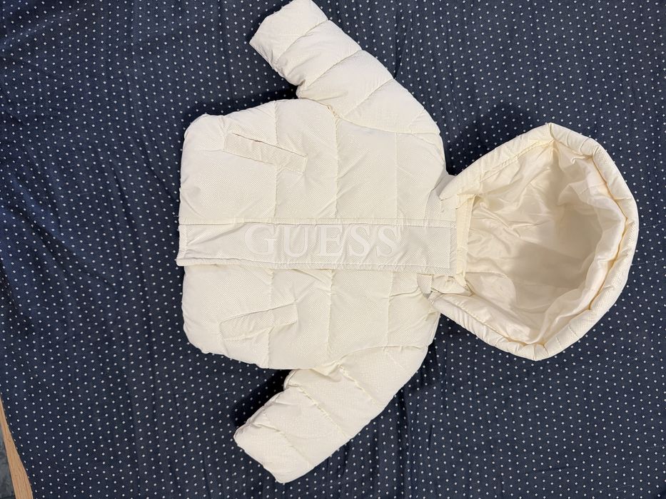 Бебешки космонавти и зимно якенце karl lagerfeld, calvin klein, guess, nike