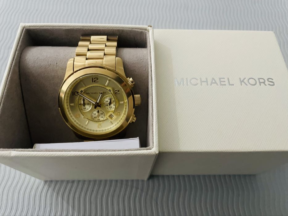Часовник Michael Kors