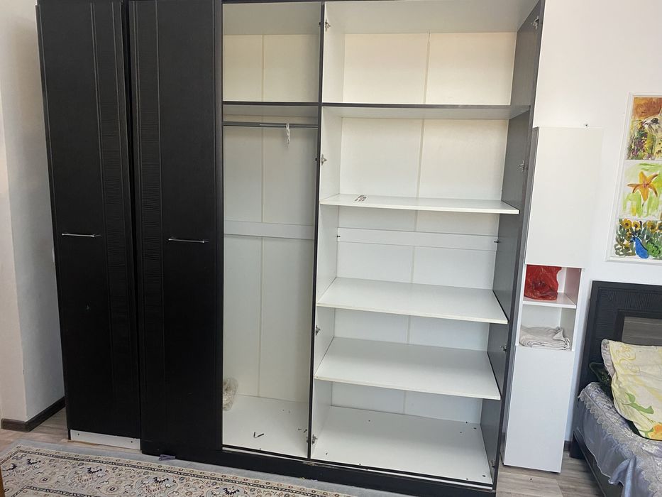 Спальный гарнитур