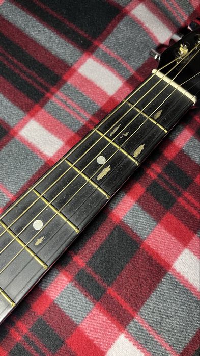 Продам гитару Squier SA-105CE