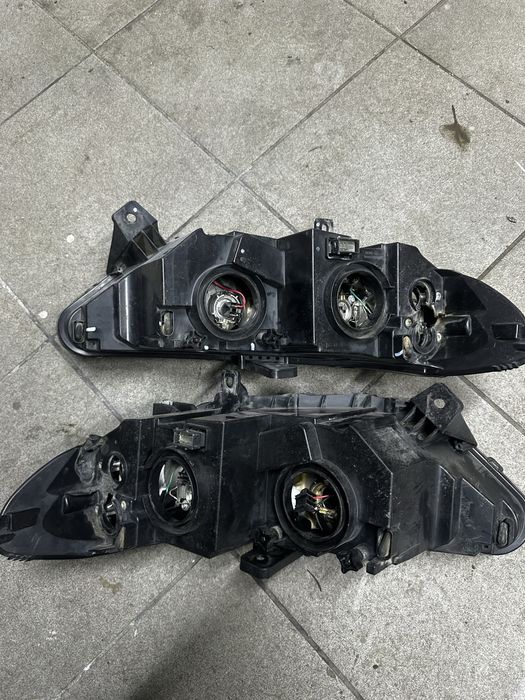 Фары от Niva Travel