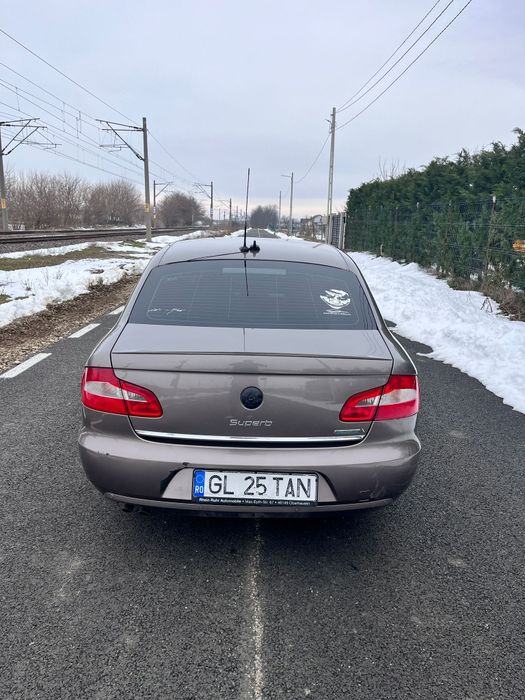 Vând skoda superb