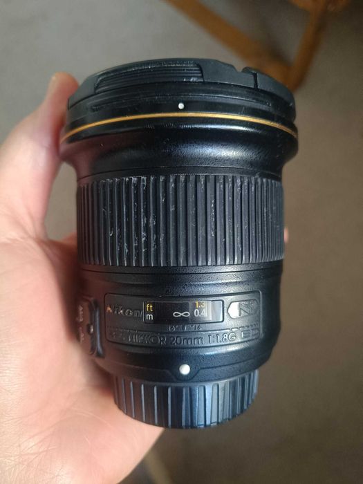 Obiectiv Nikon 20mm f1.8 G