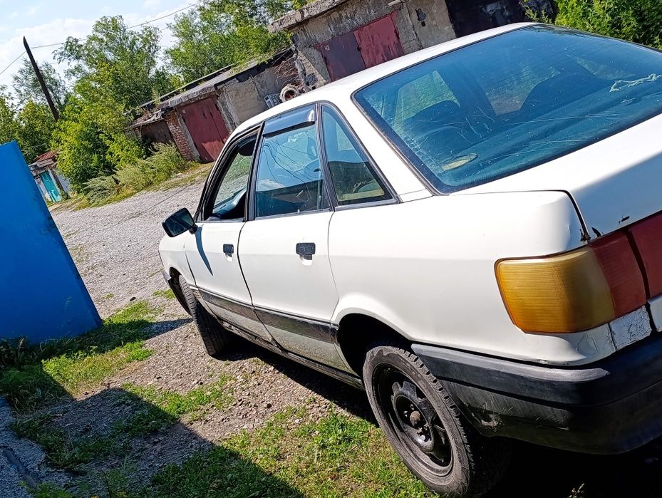 Продам Ауди 80 б3
