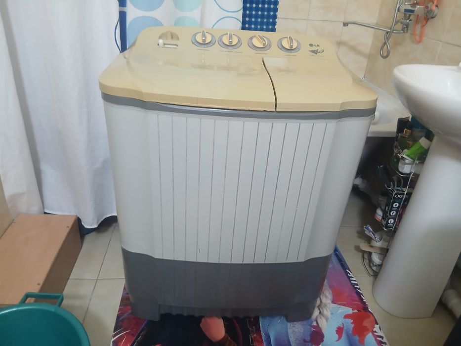 Полавтомат стиральный машина