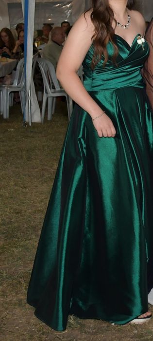 Уникална официална рокля за поводи. Размер М-Л,