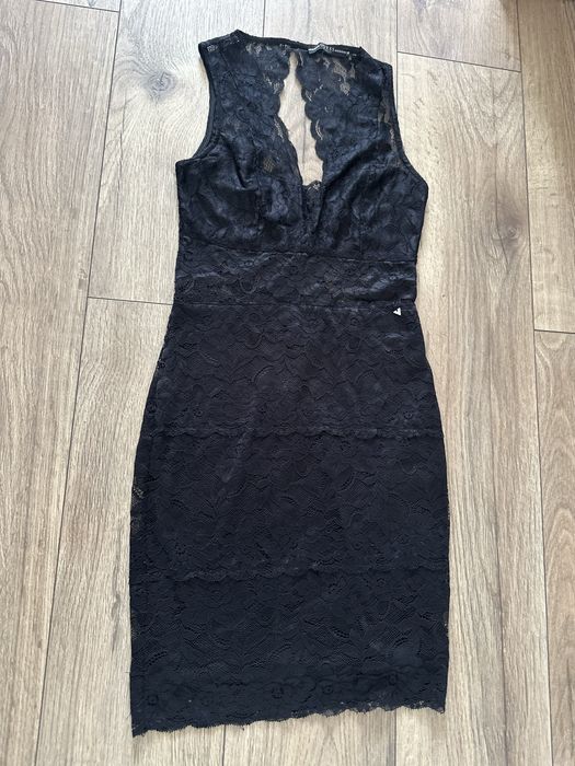 Рокля Guess S/M размер