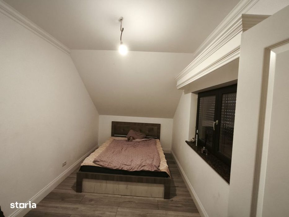 Casa cu 8 camere, 750 mp teren , Radauti