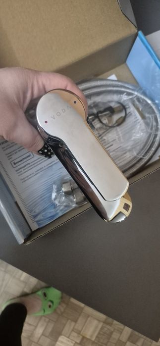 Продам смеситель для раковины