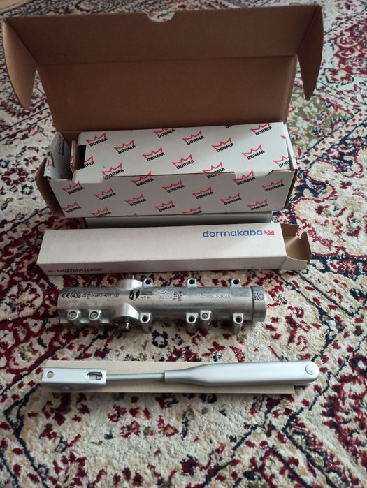 Доводчик дверной Dorma/dormakaba