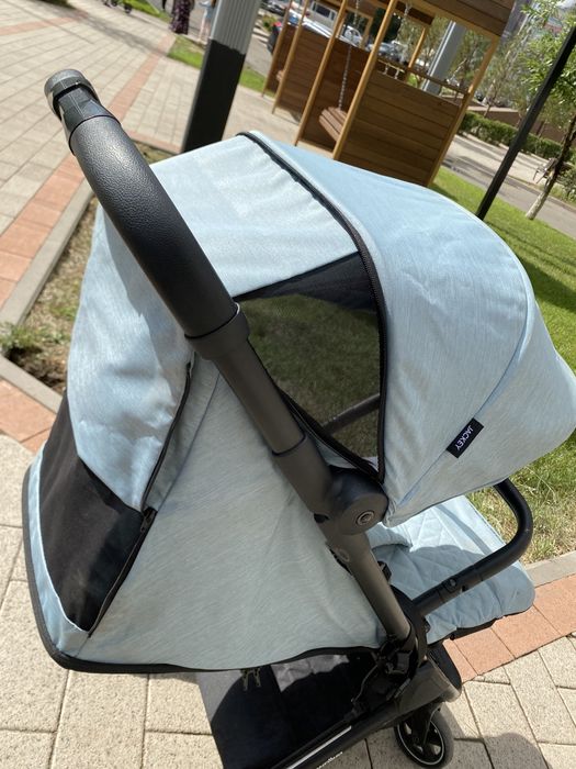 Продам коляску easywalker