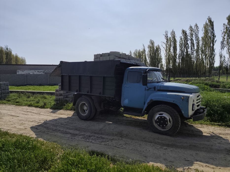 Zil 130 srochna sotiladi