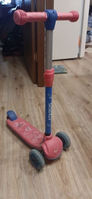 Детский самокат для девочки