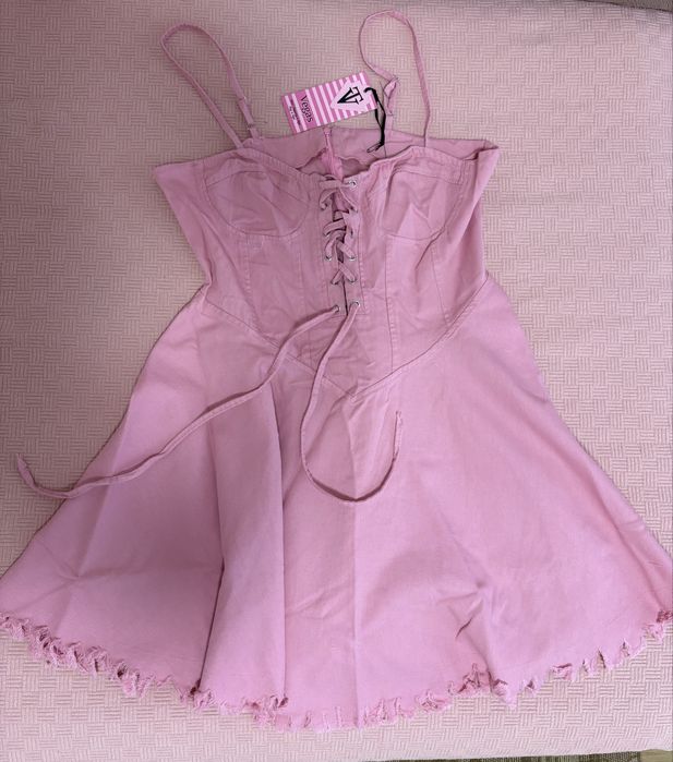 Къса дънкова рокля